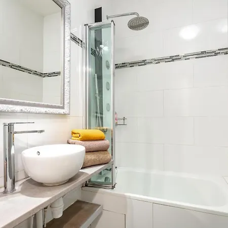 Appartamento Ternes Cozy Parigi